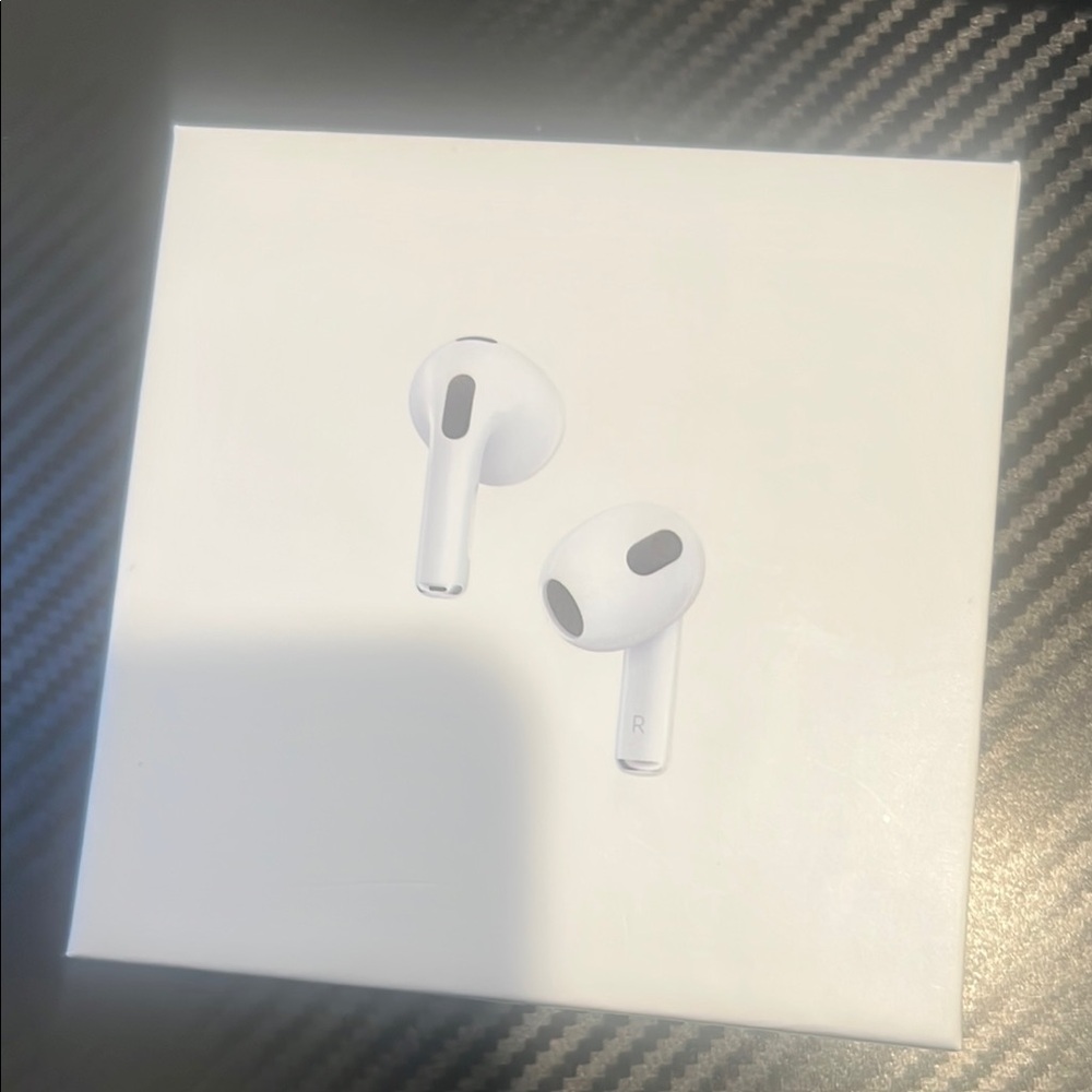 Apple AirPods Third Generation - White
